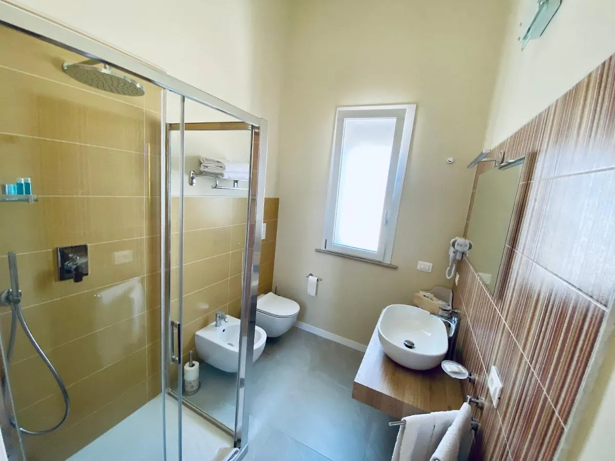 B&B L'Eden Di Capo Bianco Montallegro 0*,
