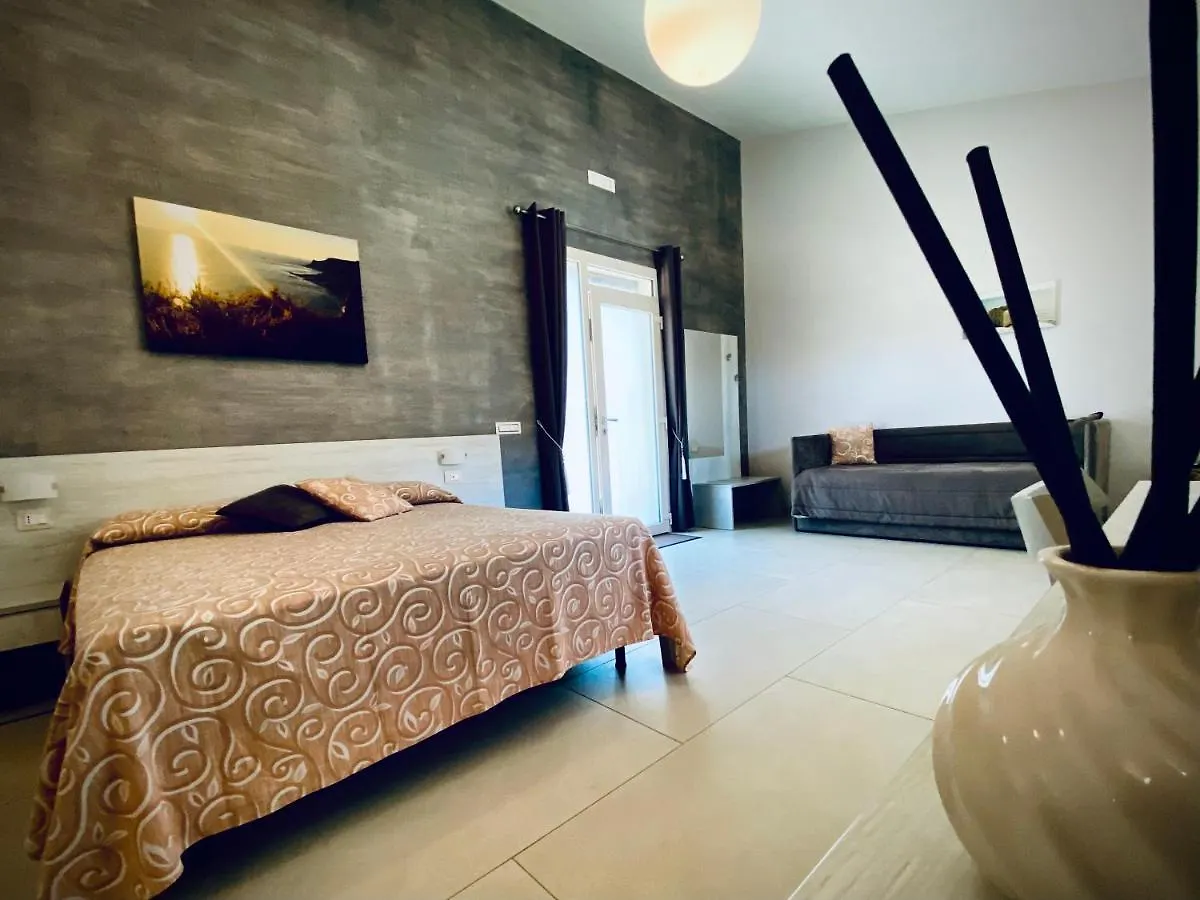 B&B L'Eden Di Capo Bianco Montallegro Itália