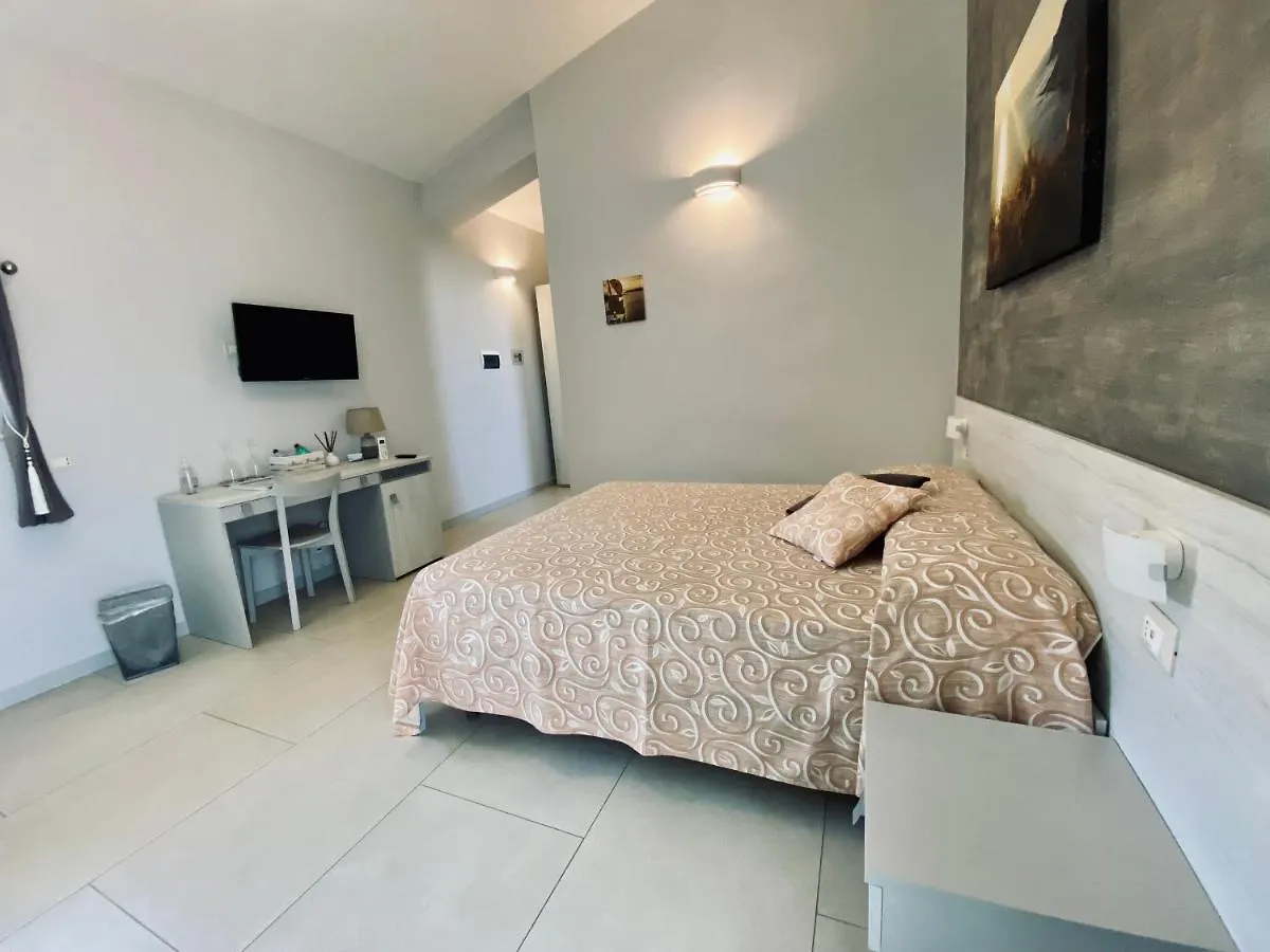 Alojamento de Acomodação e Pequeno-almoço B&B L'Eden Di Capo Bianco Montallegro