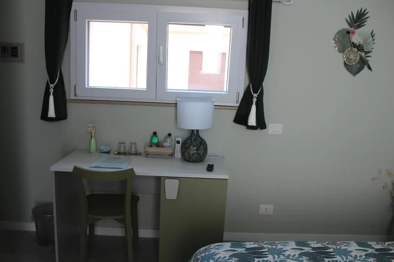 B&B L'Eden Di Capo Bianco Montallegro Alojamento de Acomodação e Pequeno-almoço