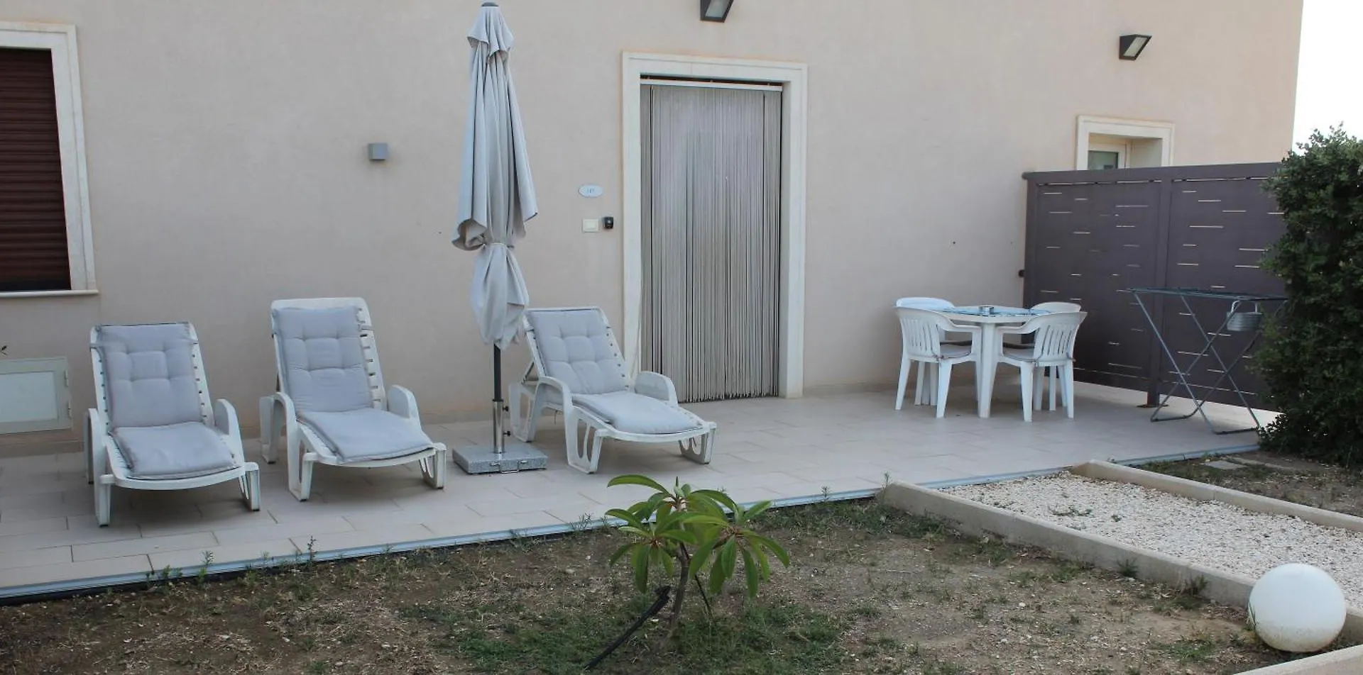 B&B L'Eden Di Capo Bianco Montallegro 0*,  Itália